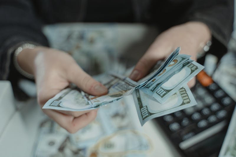 How Much Money Can You Make Reselling in Canada? (Real Numbers 2026)